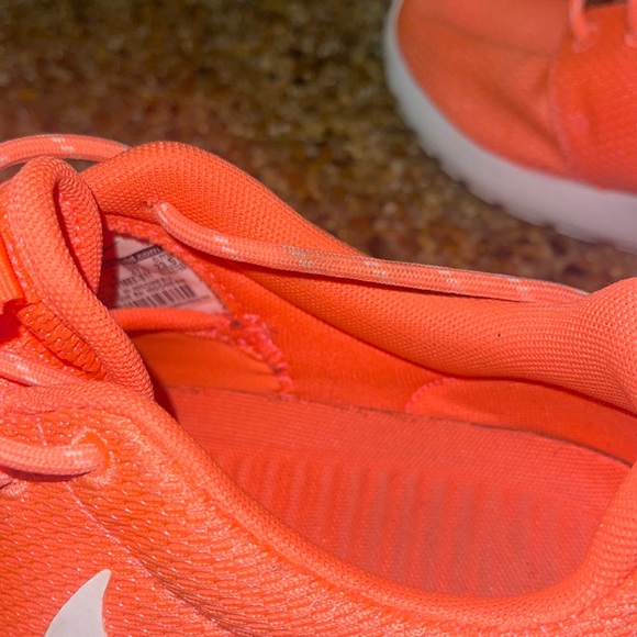 Nike Roshes - Picture 10 of 10